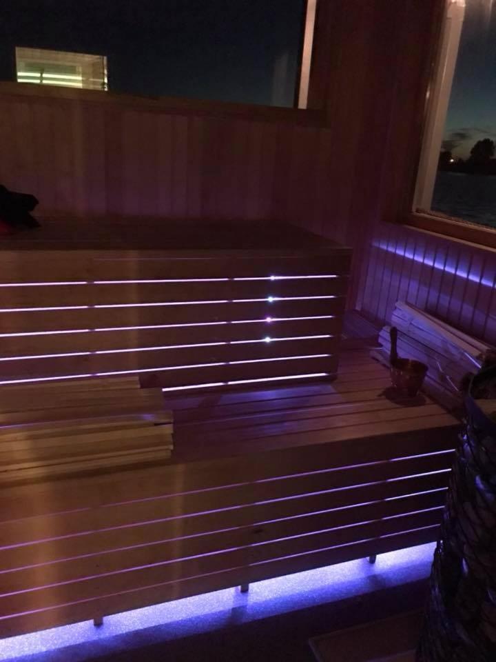 Houseboat On The Water Hotel Liepaja Bagian luar foto